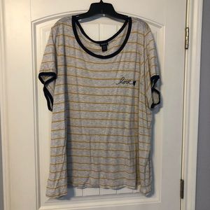 Torrid Size 5 Tee